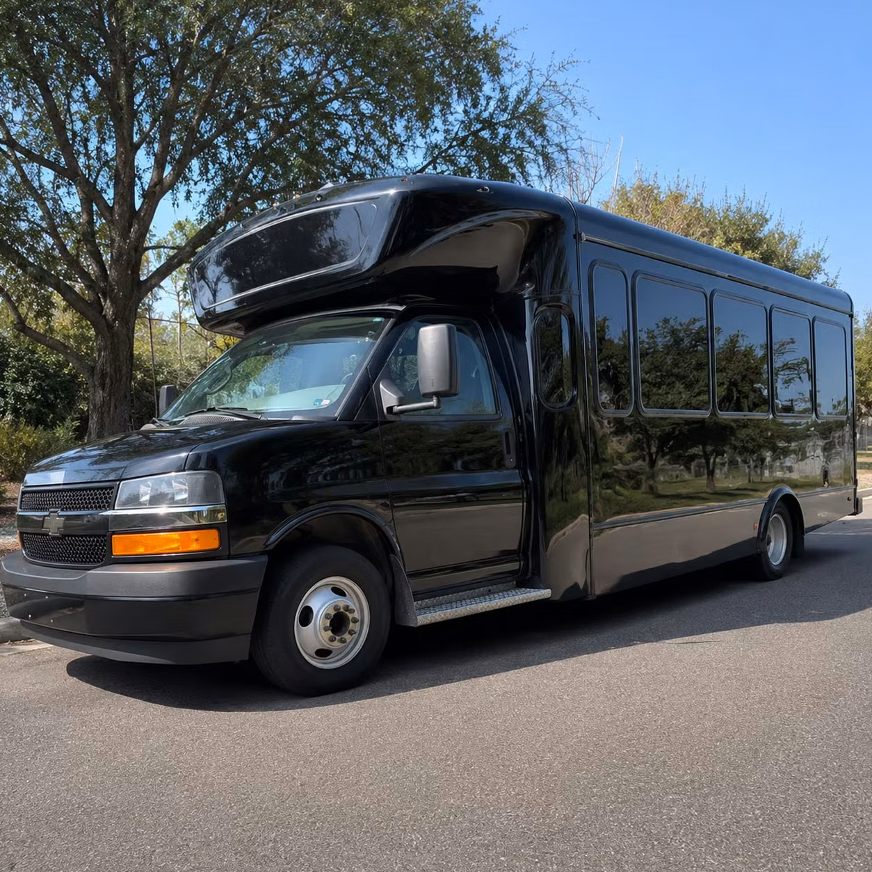 party buses for napa prom night make the whole evening an experience